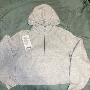 Lululemon 1/2 Zip Scuba